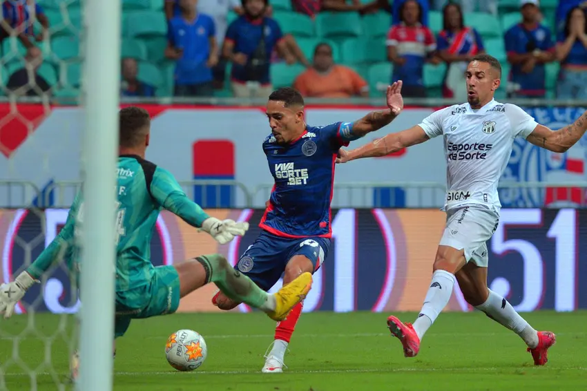 O técnico Thiago Carpini reconheceu os erros da equipe na derrota para o Bahia
