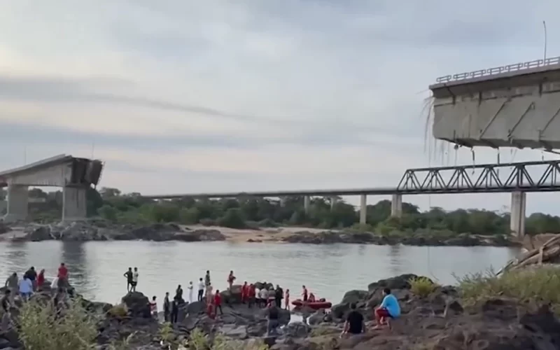 Ponte desaba entre Maranhão e Tocantins, causando a morte de duas pessoas e deixando oito desaparecidos.