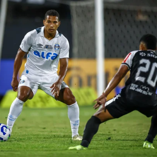 Grêmio vence o Athletic em jogo marcado por gols inusitados na Copa do Brasil