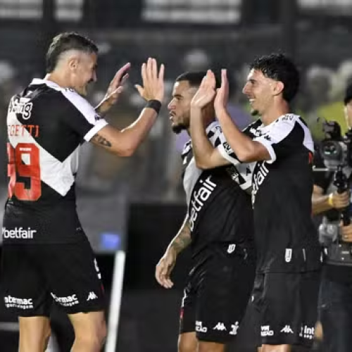 Análise: Vegetti domina pelo alto e São Januário impulsiona virada do Vasco