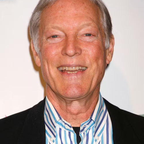 O ator Richard Chamberlain, conhecido pela sua atuação na série “Pássaros Feridos”, faleceu aos 90 anos.
