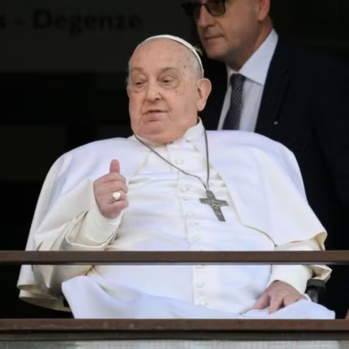 Último dia do Papa Francisco teve reunião e aparição pública